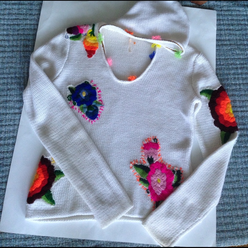 FREE PEOPLE  
Knit Chunky Hoodie Sweater
